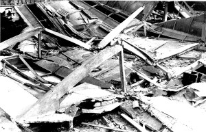 Photo 1956 GU effondrement construction003.jpg