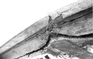 Photo 1956 GU effondrement construction007.jpg